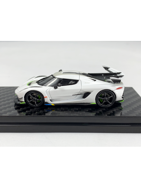 Koenigsegg Jesko Aanval 1/64 Frontiart FrontiArt - 2