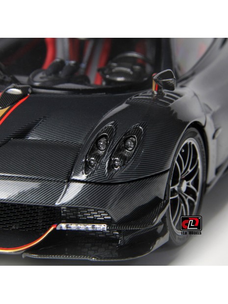 Pagani Huayra Roadster BC (Carbon) 1/18 LCD Models LCD Models - 9