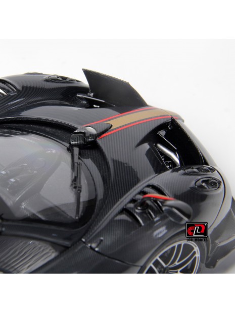 Pagani Huayra Roadster BC (Carbon) 1/18 LCD Models LCD Models - 10