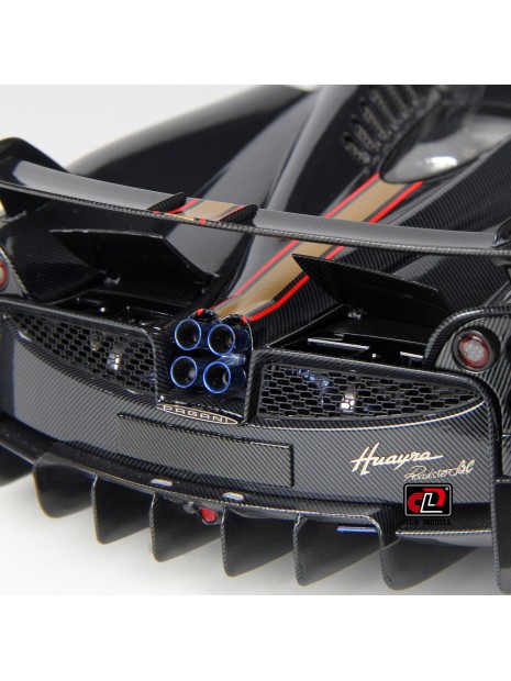 Pagani Huayra Roadster BC (Carbon) 1/18 LCD Models LCD Models - 11