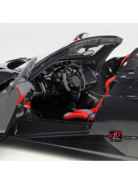 Pagani Huayra Roadster BC (Carbon) 1/18 LCD Models LCD Models - 15