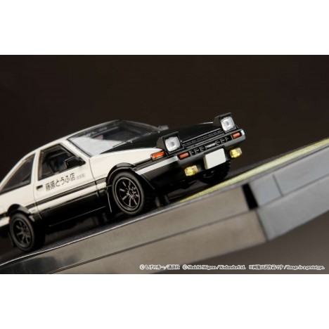 Toyota Sprinter Trueno (AE86) Final Version Initial D 1/64 Hobby Japan  - 1