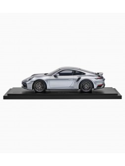 Porsche 911 Turbo 50 Years (992) 1/18 Dealer Edition  - 1