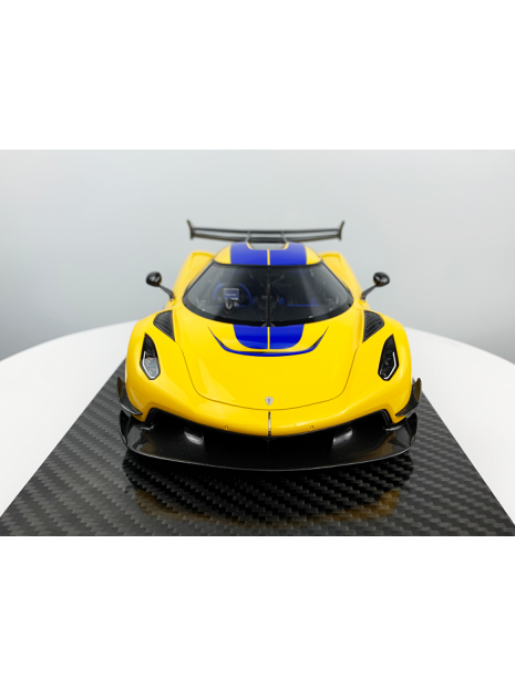 Koenigsegg Jesko (Swedish flag yellow) 1/18 FrontiArt FrontiArt - 3