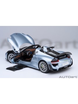 Porsche 918 Spyder Weissach Package 1/18 AUTOart AUTOart - 20