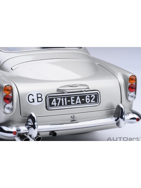 Aston Martin DB5 Goldfinger 1/18 AUTOart AUTOart - 24