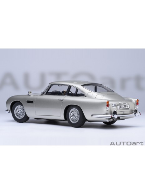 Aston Martin DB5 Goldfinger 1/18 AUTOart AUTOart - 30