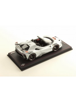 Ferrari SF90 XX Spider (Bianco Artico) 1/18 MR Collection MR Collection - 1