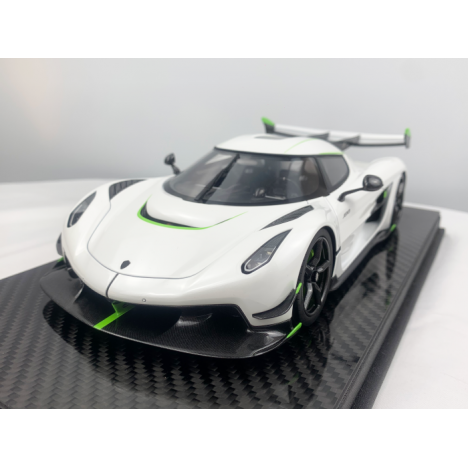 Koenigsegg Jesko (Crystal White) 1/18 FrontiArt FrontiArt - 2