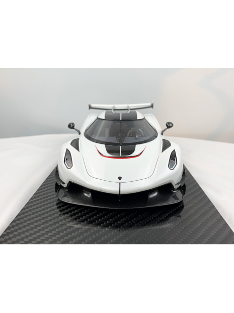 Koenigsegg Jesko (Crystal White) 1/18 FrontiArt FrontiArt - 7