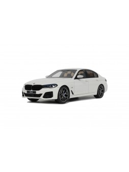 BMW 545e xDrive Saloon M Sport 1/18 GT Spirit GT Spirit - 1