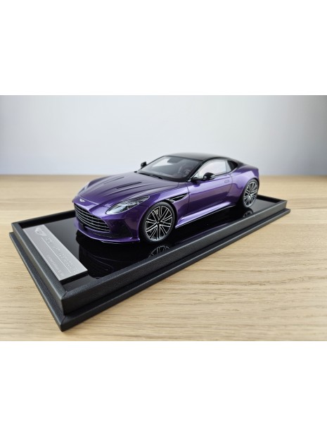 Aston Martin DB12 (Digital Violet) 1/18 Motorhelix Motorhelix - 1