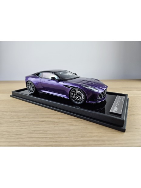 Aston Martin DB12 (Digital Violet) 1/18 Motorhelix Motorhelix - 4