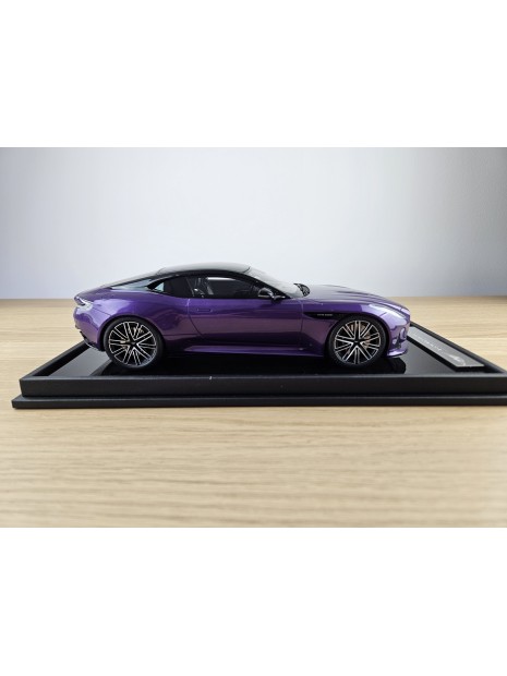 Aston Martin DB12 (Digital Violet) 1/18 Motorhelix Motorhelix - 5