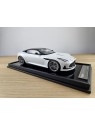 Aston Martin DB12 (Zenith White) 1/18 Motorhelix Motorhelix - 4