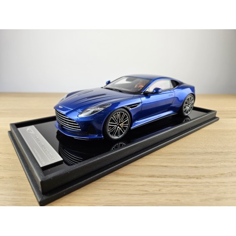 Aston Martin DB12 (Ion Blue) 1/18 Motorhelix Motorhelix - 1