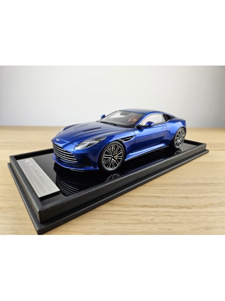 Aston Martin DB12 (Ion Blue) 1/18 Motorhelix Motorhelix - 1