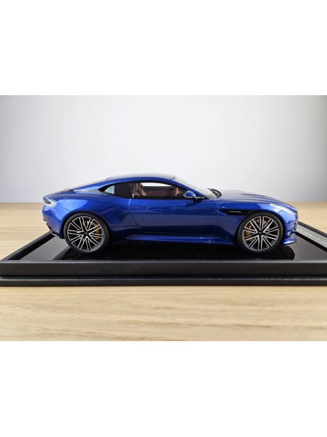 Aston Martin DB12 (Ion Blue) 1/18 Motorhelix Motorhelix - 4