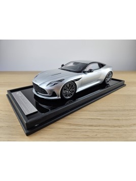 Aston Martin DB12 (Lightning Silver) 1/18 Motorhelix Motorhelix - 2