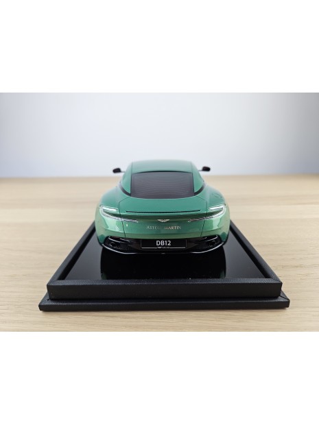 Aston Martin DB12 (Iridescent Emerald) 1/18 Motorhelix Motorhelix - 5