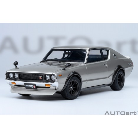 Nissan Skyline 2000 GT-R 1973 (KPGC110) tuned vers. 1/18 AUTOart AUTOart - 19