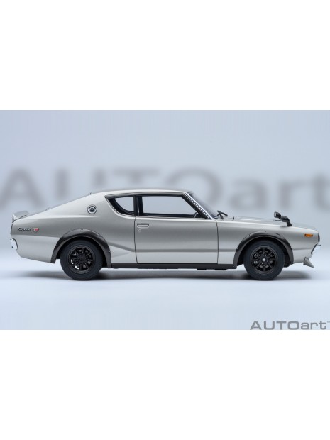 Nissan Skyline 2000 GT-R 1973 (KPGC110) tuned vers. 1/18 AUTOart AUTOart - 26