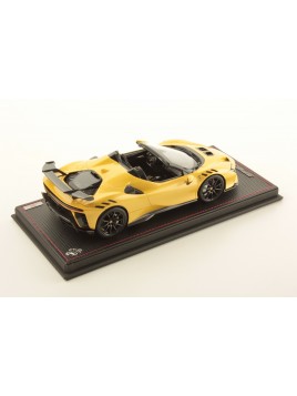 Ferrari SF90 XX Spider (Giallo Tristrato) 1/18 MR Collection MR Collection - 1