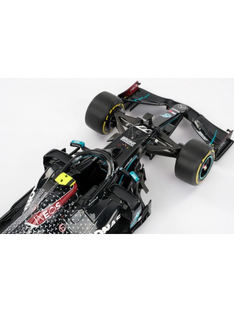 Mercedes-AMG F1 W11 EQ Performance 2020 Portuguese Grand Prix - Valtteri Bottas 1/18 Amalgam Amalgam Collection - 11