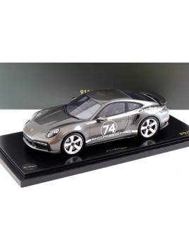 Porsche 911 (992) Turbo S Heritage Design 50 Years 1/18 Dealer Edition  - 1