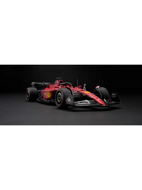 Ferrari F1-75 2022 Bahrain Grand Prix - Charles Leclerc 1/18 Amalgam Amalgam Collection - 1