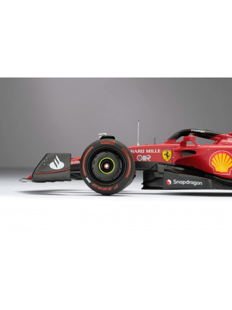 Ferrari F1-75 2022 Bahrain Grand Prix - Charles Leclerc 1/18 Amalgam Amalgam Collection - 11