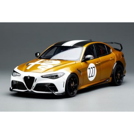 Alfa Romeo Giulia GTAm (Ocra GT Gold) 1/18 Motorhelix Motorhelix - 1